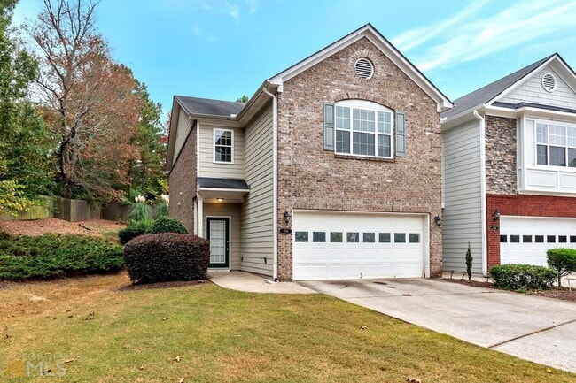 property at 1954 Woodland Park Cir