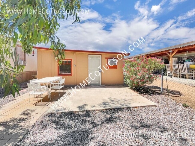 property at 2802 W Bilby Rd