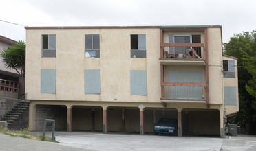 4124 Lyon Ave in Oakland, CA - Building Photo - Building Photo