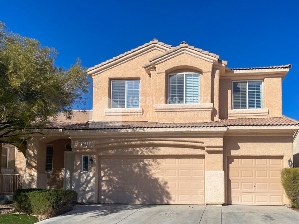 5884 Farmhouse Ct in Las Vegas, NV - Foto de edificio