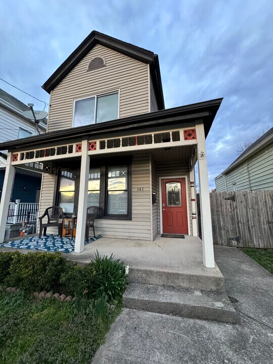 141 Van Voast Ave in Bellevue, KY - Building Photo
