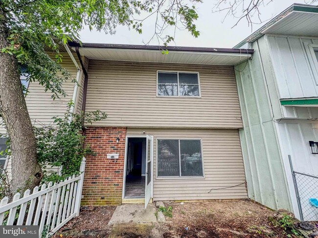 property at 26 Medford Ct