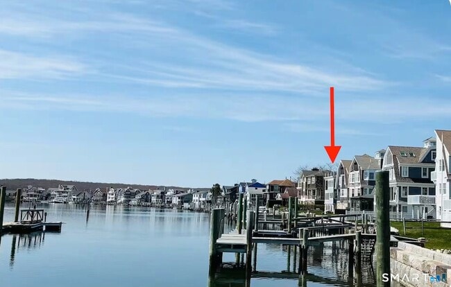 31 Atlantic Ave in Groton, CT - Building Photo - Building Photo