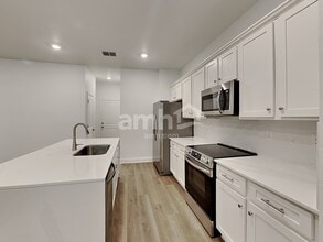 6655 Atlantic Bch Ave in Wesley Chapel, FL - Building Photo - Building Photo