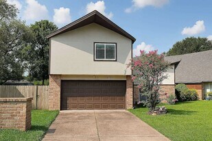 1940 E Allegro St in Houston, TX - Building Photo