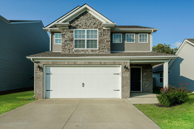 property at 1961 Drummond Dr