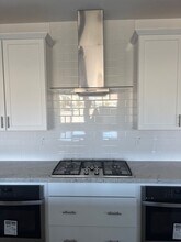 1144 Caraballo Dr in Roseville, CA - Building Photo - Building Photo