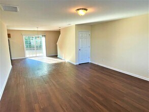 81 Roseberry Cir in Port Wentworth, GA - Building Photo - Building Photo