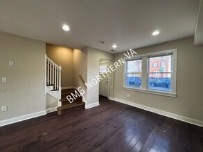 3351 Clay Pl NE in Washington, DC - Building Photo - Building Photo