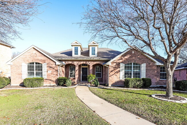 2712 Tea Olive Dr in Glenn Heights, TX - Foto de edificio - Building Photo