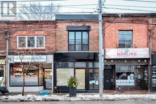 1514 Queen St W in Toronto, ON - Building Photo