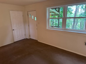 244 Analomink St in East Stroudsburg, PA - Building Photo - Building Photo