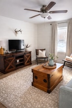 10714 Gull Point Rd in East Gull Lake, MN - Foto de edificio - Building Photo