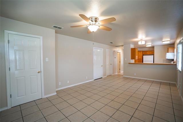 1026 W Coffin St in Denison, TX - Foto de edificio - Building Photo