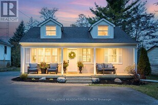 13233-13222 22 Sd Rd in Halton Hills, ON - Building Photo