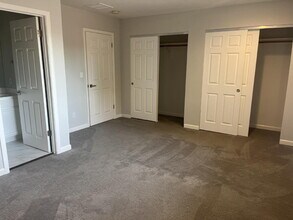 744 Walnut St in San Carlos, CA - Building Photo - Building Photo
