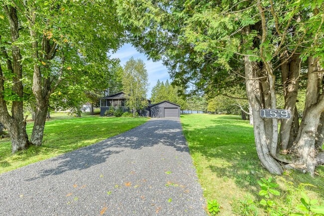 159 Chem. du Lac Hénault N in Mandeville, QC - Building Photo - Building Photo