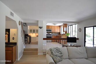 3042 Charlotte St in Thousand Oaks, CA - Building Photo - Building Photo