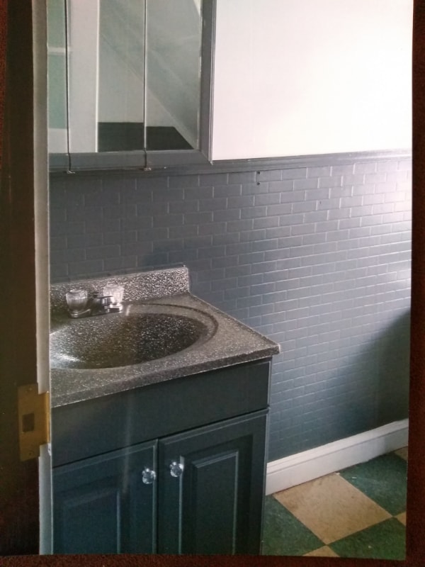 261 Maple St in New Britain, CT - Building Photo - Building Photo