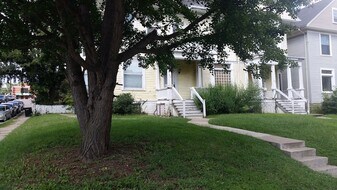 344-348 Howell Ave in Cincinnati, OH - Building Photo