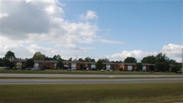 Shady Grove Apartments in Enterprise, AL - Foto de edificio