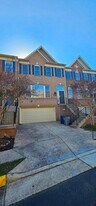 3854 Elmwood Towne Way in Alexandria, VA - Building Photo