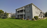 Waterfront Apartments in Sauk Rapids, MN - Building Photo - Building Photo