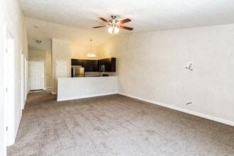 2029 Wexford Green Way in Belleville, IL - Building Photo - Building Photo