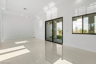 1709 NE 41st St in Cape Coral, FL - Building Photo - Building Photo