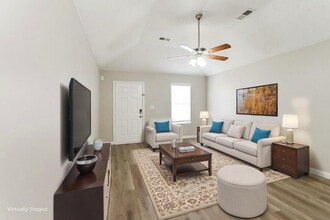 7045 Kings Crown Dr, Unit 1 in Memphis, TN - Building Photo - Building Photo