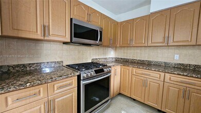1003 N 17th Ave in Hollywood, FL - Building Photo - Building Photo