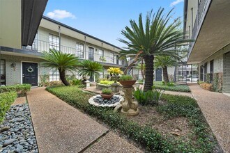 3402 Garrott St in Houston, TX - Building Photo - Building Photo