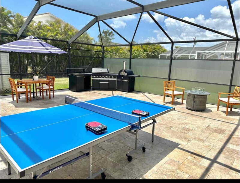 1190 SW 57th St in Cape Coral, FL - Building Photo