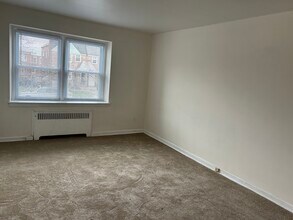 820 Derwyn Rd, Unit 820 Derwyn Rd Apt A in Drexel Hill, PA - Building Photo - Building Photo