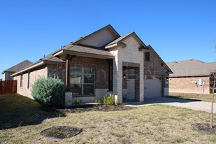 5101 Primavera Ln in Killeen, TX - Foto de edificio - Building Photo