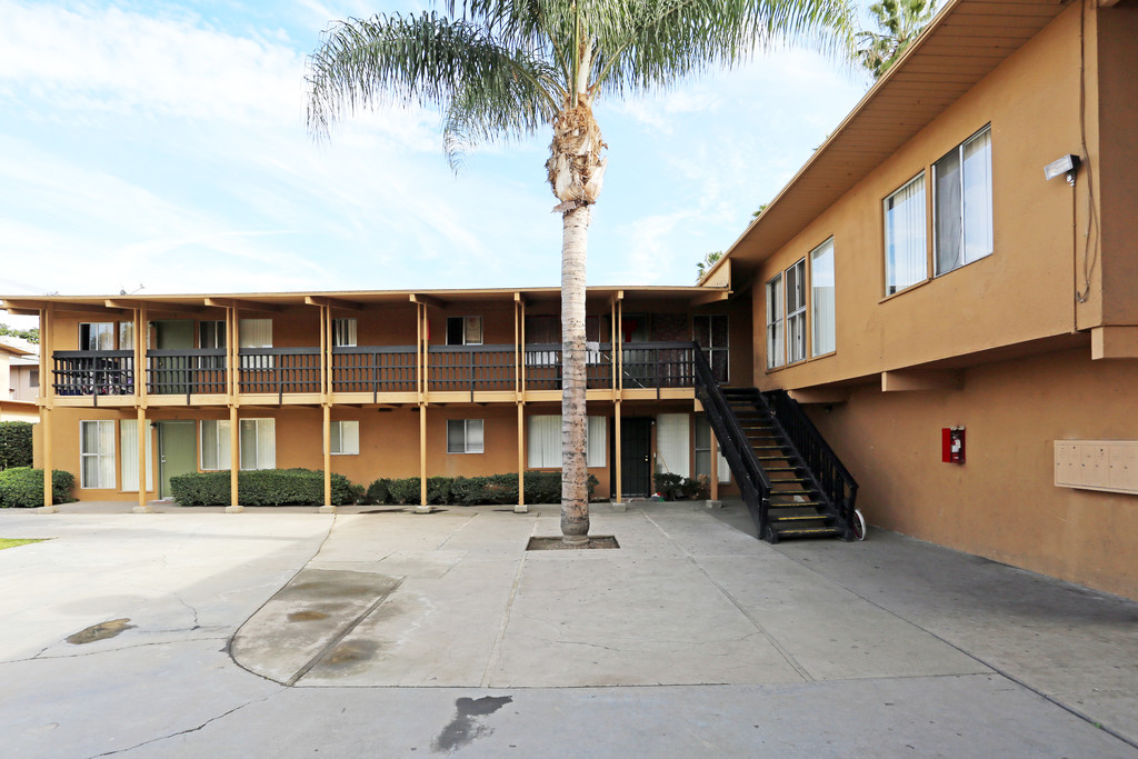 Palais Villa Apartments Anaheim, CA Apartments For Rent