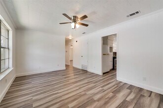 1412 Woodcrest Dr in Mesquite, TX - Building Photo - Building Photo