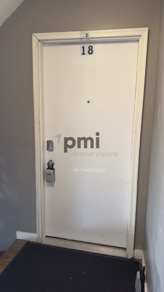 property at 24 W Buchanan Ave