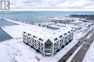 31 Huron St in Collingwood, ON - Building Photo