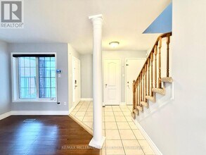 163 Willow Park Dr in Brampton, ON - Building Photo - Building Photo
