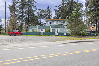 Lakeview Apartments in Lakewood, WA - Building Photo - Building Photo