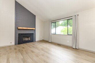 3331 SW 334th St in Federal Way, WA - Building Photo - Building Photo