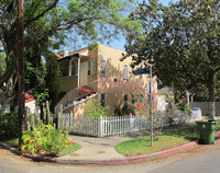 2901 Reservoir St in Los Angeles, CA - Building Photo - Building Photo