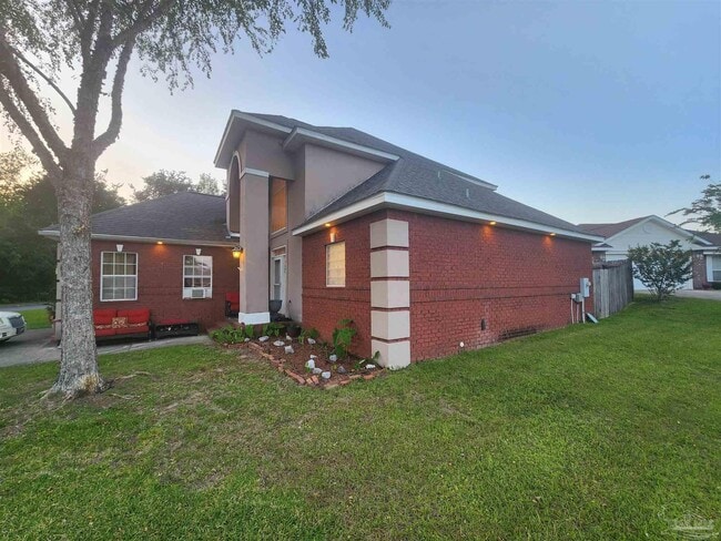 1265 Mazurek Blvd in Pensacola, FL - Building Photo - Building Photo
