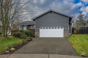 6067 Briar Ct in Ferndale, WA - Building Photo