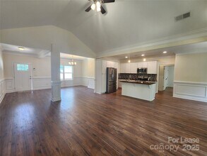 869 Kathryn Dr SE in Concord, NC - Building Photo - Building Photo