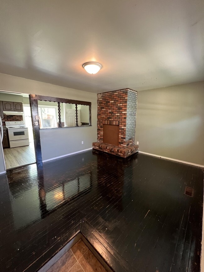 1413 Mark Twain Dr in Lansing, MI - Building Photo - Building Photo