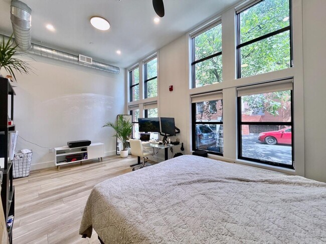 375 Monmouth St in Jersey City, NJ - Building Photo - Building Photo