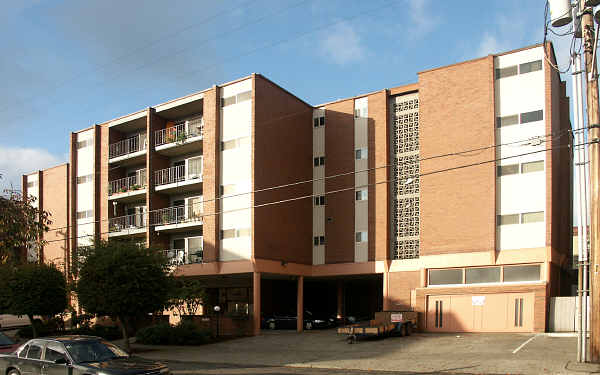 Ramayana Apartments in Seattle, WA - Building Photo - Building Photo