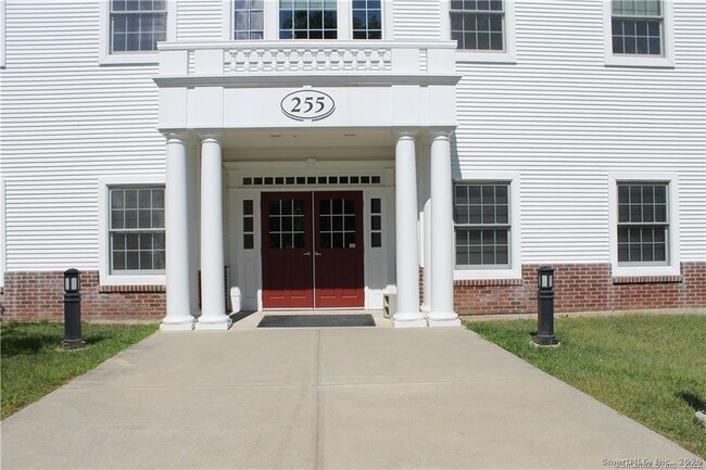 255 Rte 80 in Killingworth, CT - Building Photo - Building Photo